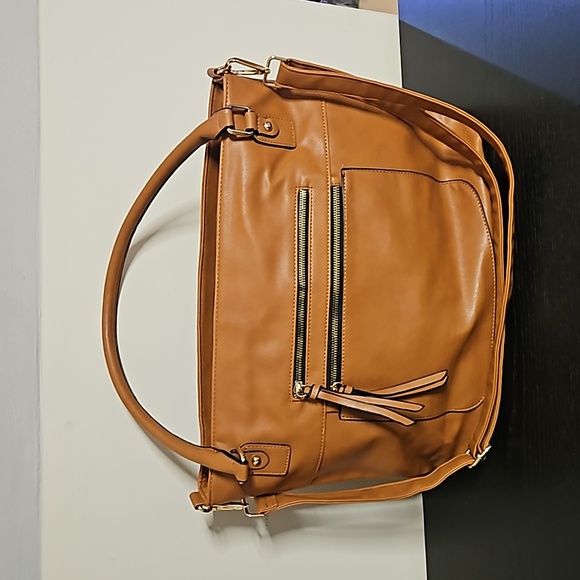 Convertible Satchel/tote with wallet - Picture 1 of 6